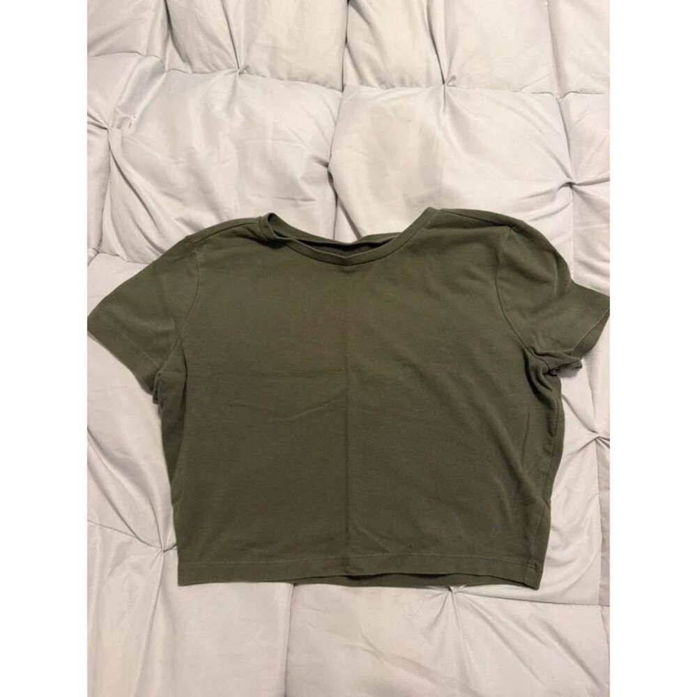 Cropped baby tee